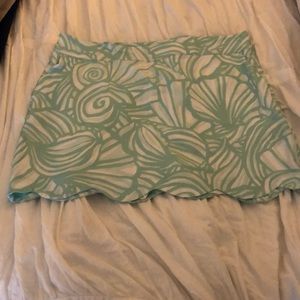 Brand new scalloped Vineyard Vines skort